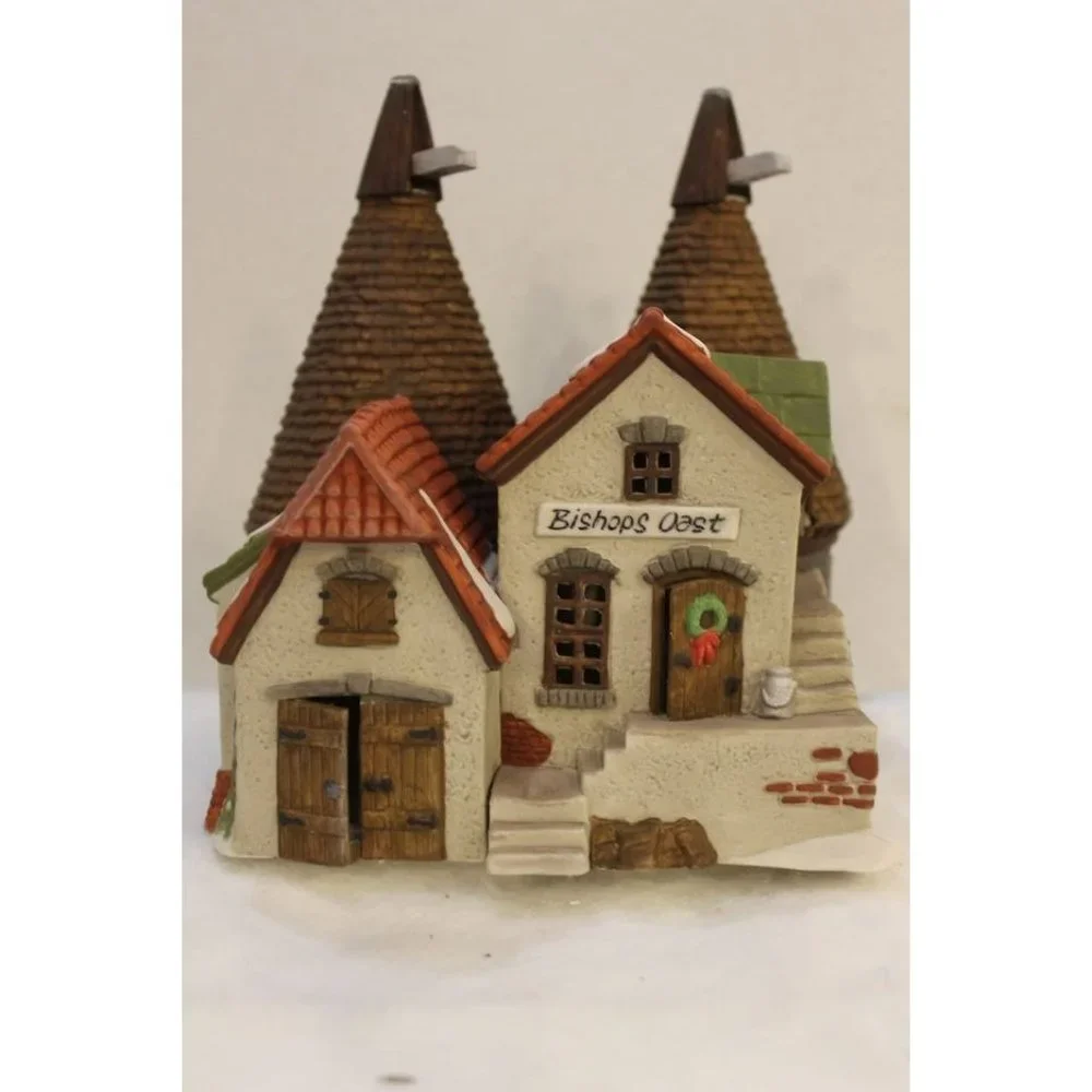 Dept 56 Dickens Village - Bishop Oast House   soi2023